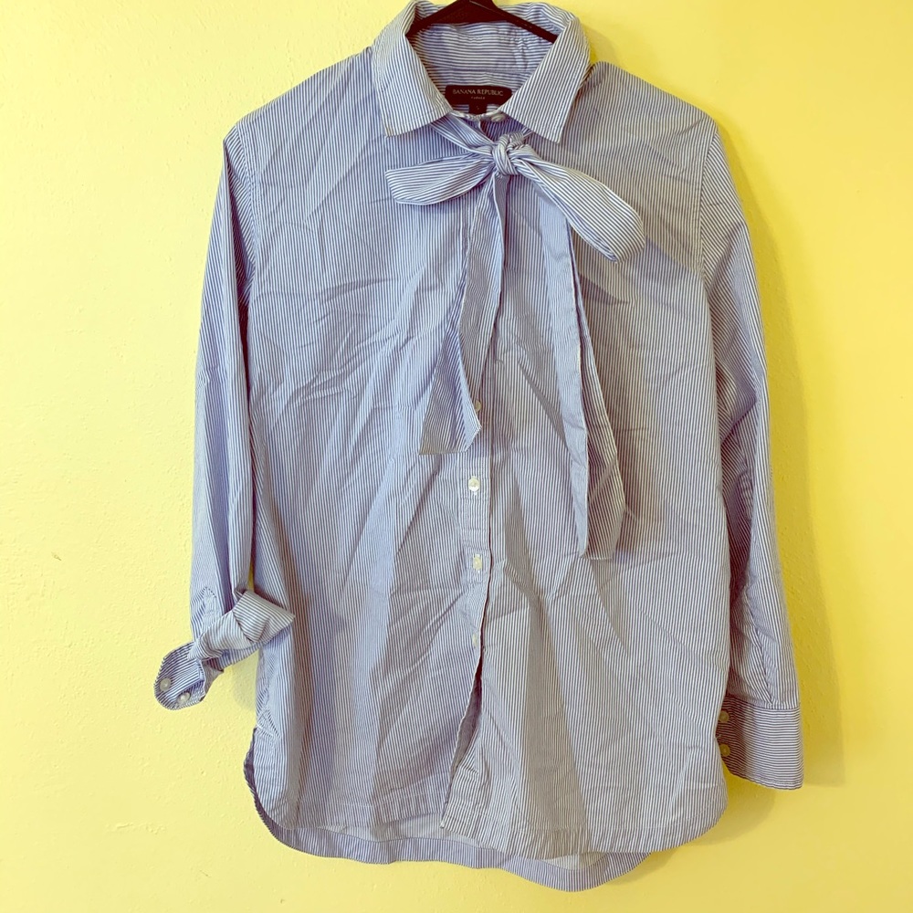 Banana Republic shirt with removable bow tie